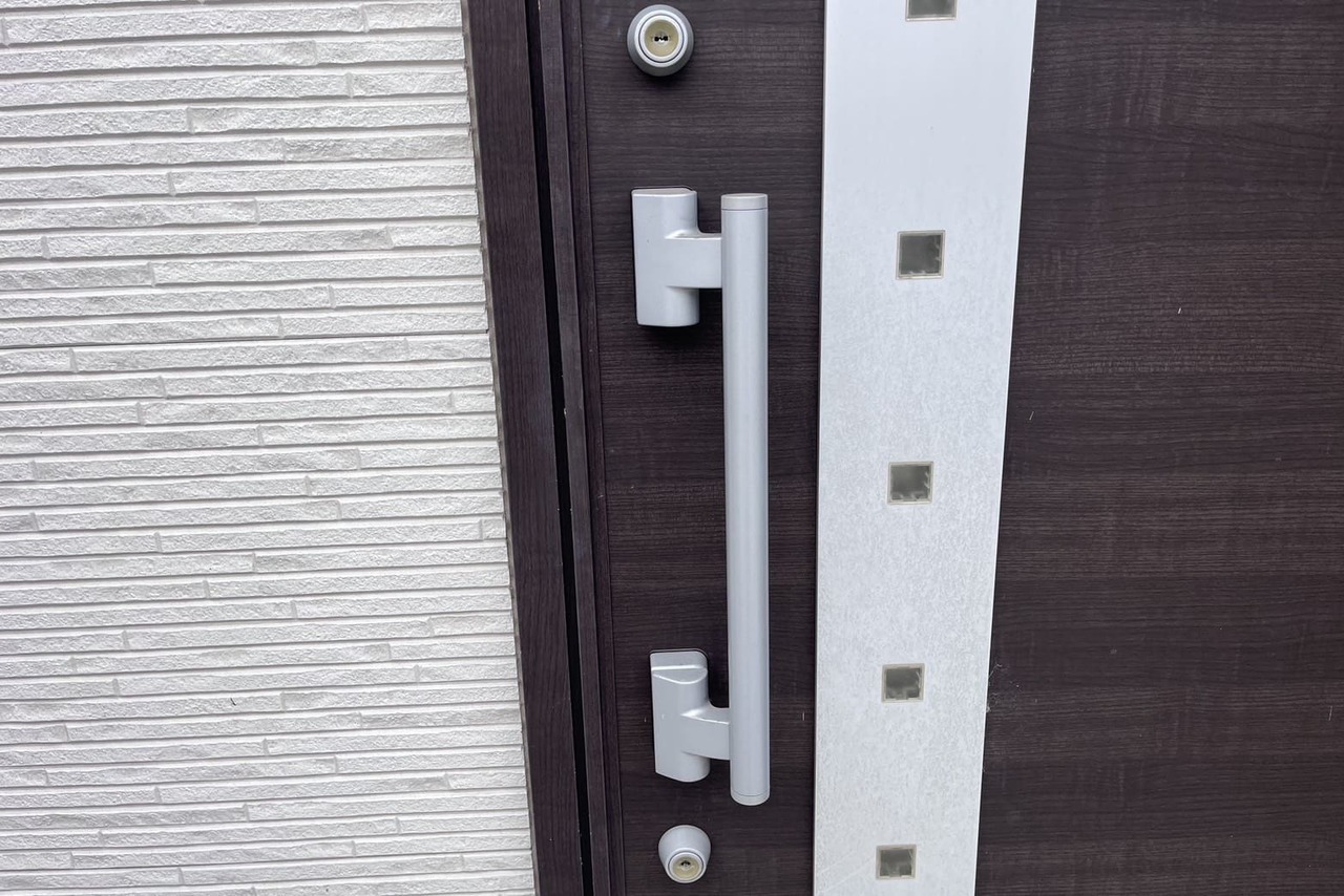 藤沢市にて戸建の玄関の鍵交換のご依頼【MIWA】【LIXIL】（ディンプルキー）