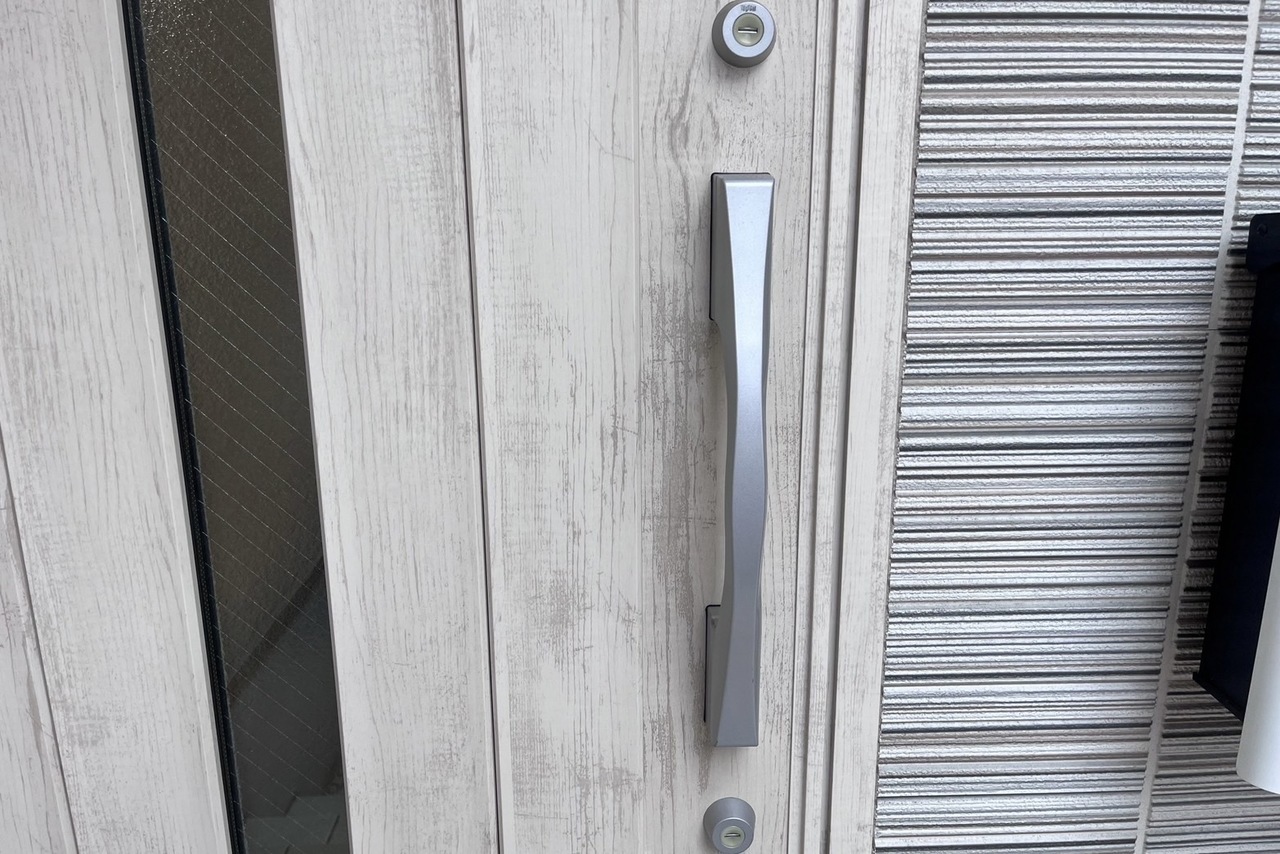 本日は足柄上郡大井町にて戸建の玄関鍵交換のご依頼をいただきました！