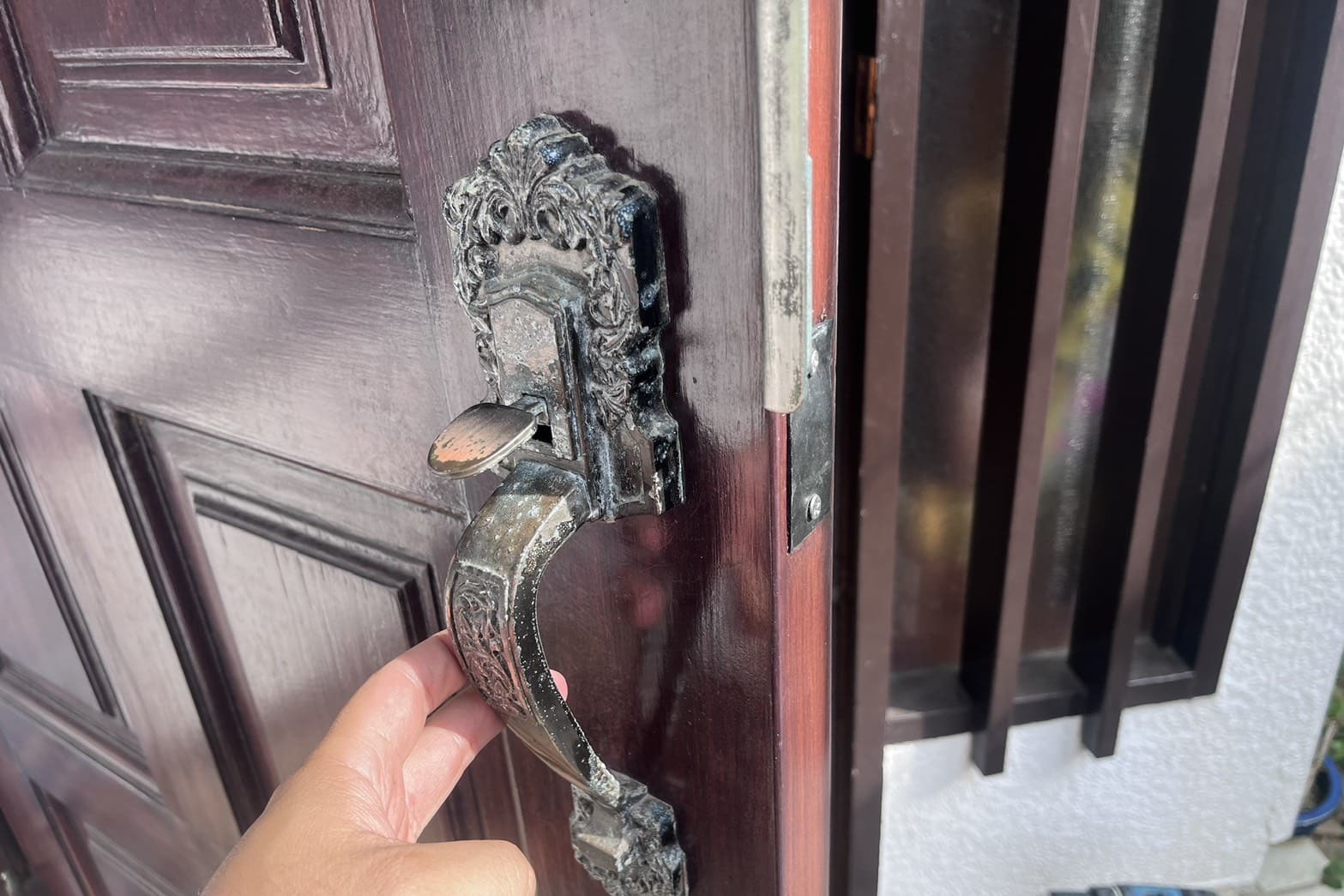 修理後の玄関の鍵