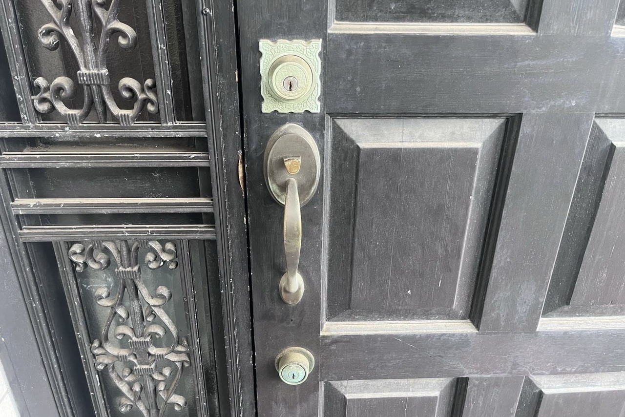 相模原市緑区にて戸建の玄関の鍵新規取付のご依頼【GOAL】（面付錠）（ディンプルキー）