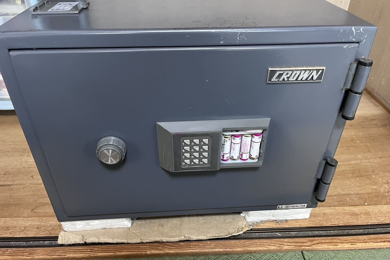 厚木市にて金庫の鍵解錠のご依頼（特殊解錠）