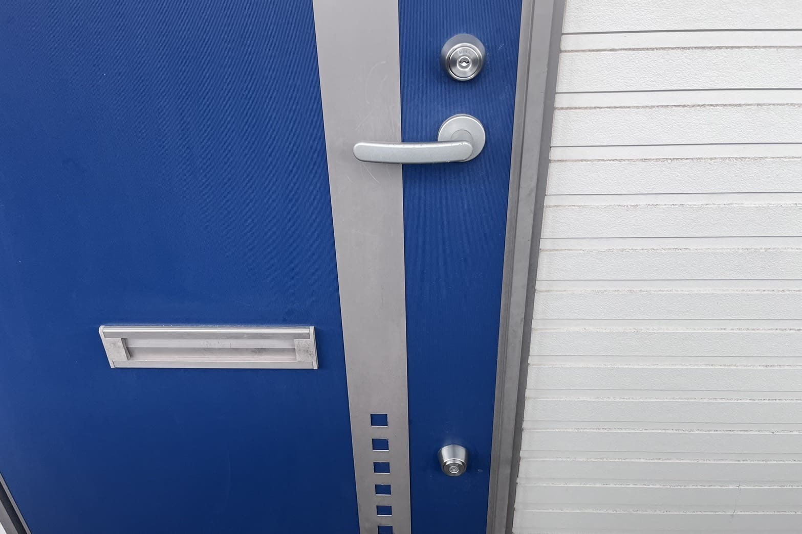 交換前の玄関の鍵【MIWA】（U9シリンダー）（引越し）