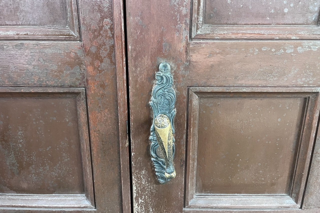 本日は足柄上郡開成町にて戸建の玄関鍵新規取り付けのご依頼をいただきました！