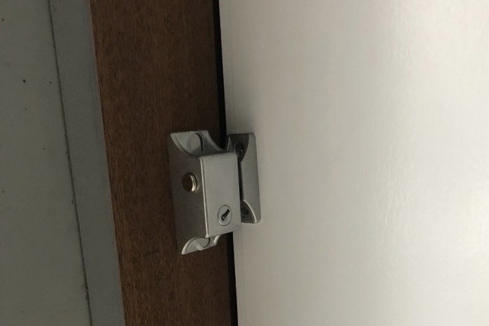 本日は愛甲郡愛川町にて倉庫の鍵新規取り付けのご依頼を頂きました！