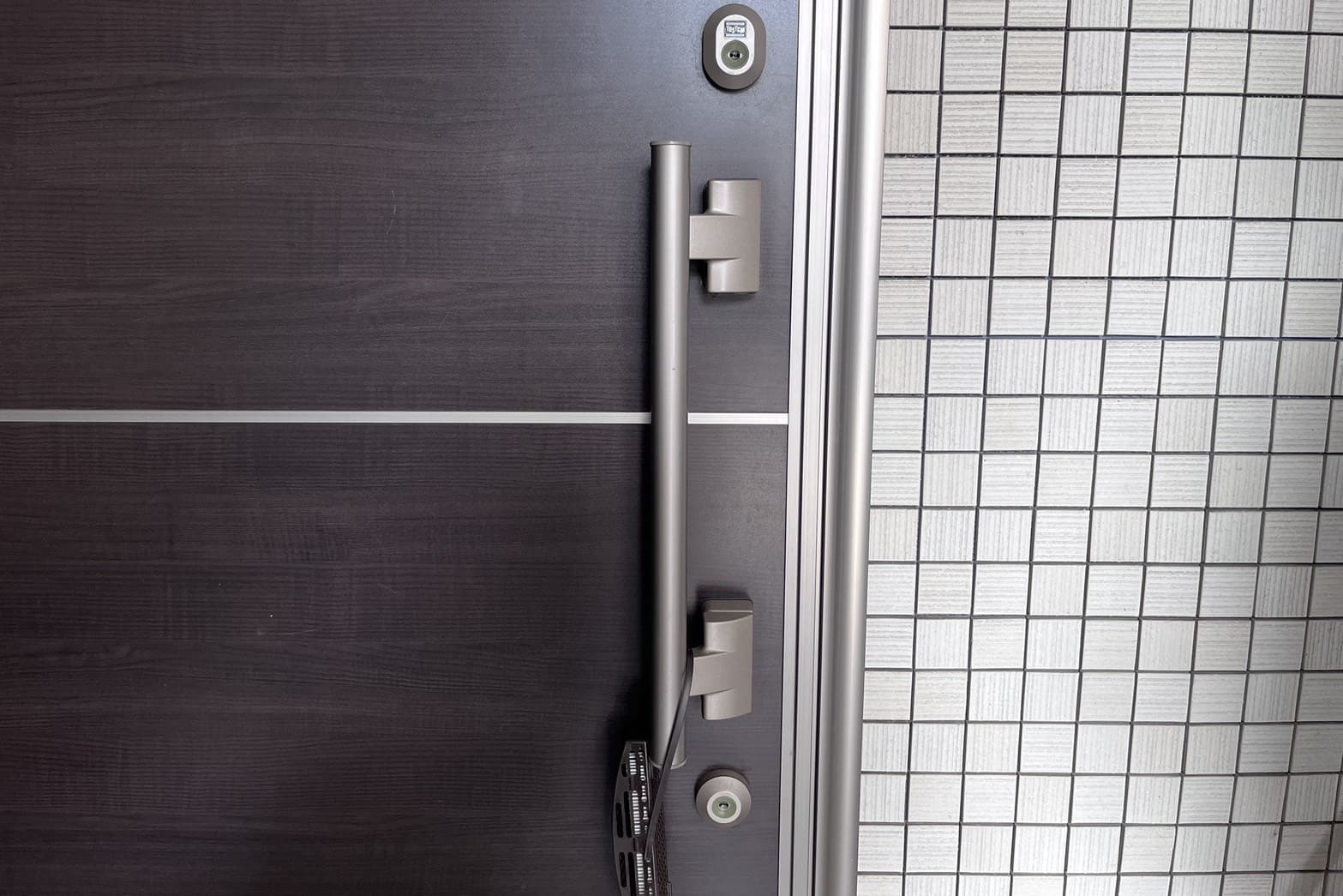 交換前の玄関の鍵【TOSTEM】（ディンプルキー）（鍵が回しずらい）