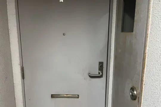 座間市にて集合住宅の玄関鍵開錠のご依頼【MIWA】（U9シリンダー）（特殊解錠）