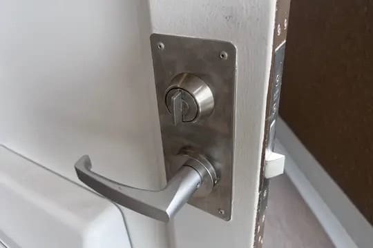 伊勢原市にてスマートロック取付のご依頼