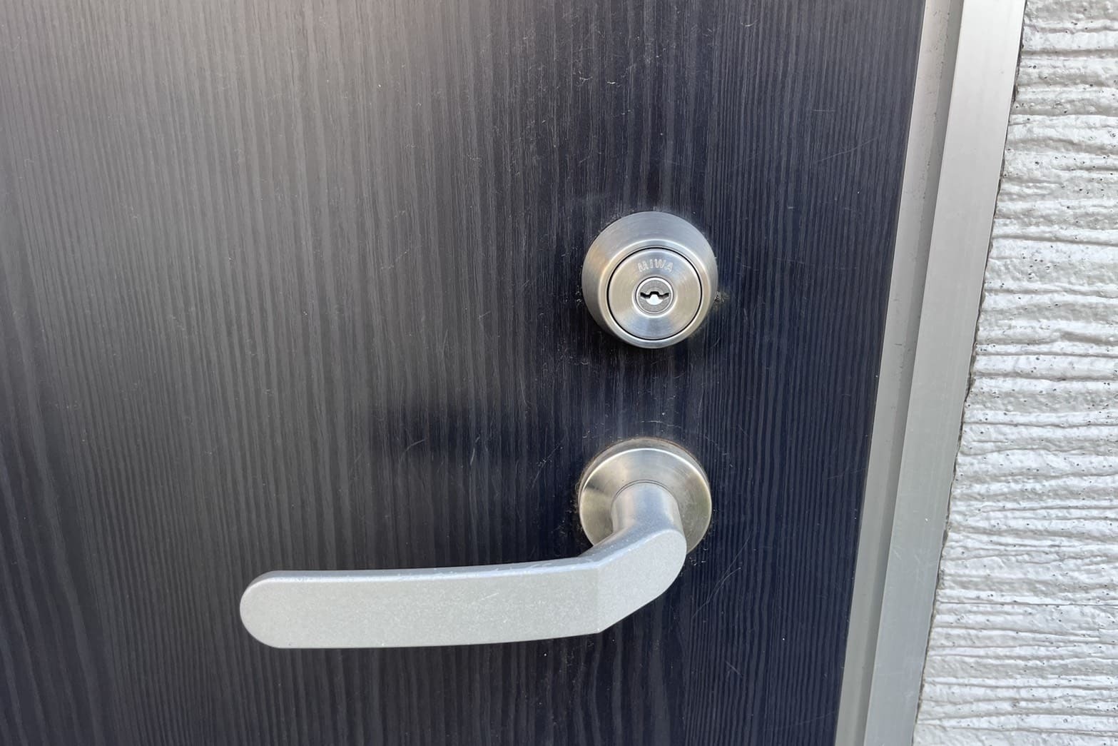 交換後の玄関の鍵【MIWA】（刻みキー）