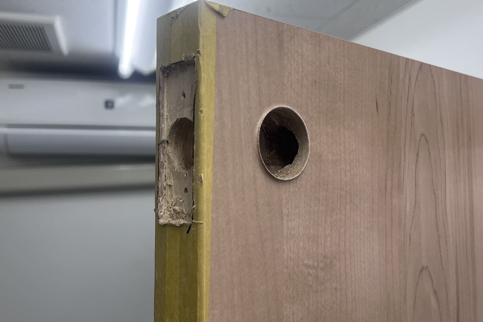 新規取付中の室内扉(扉に加工)
