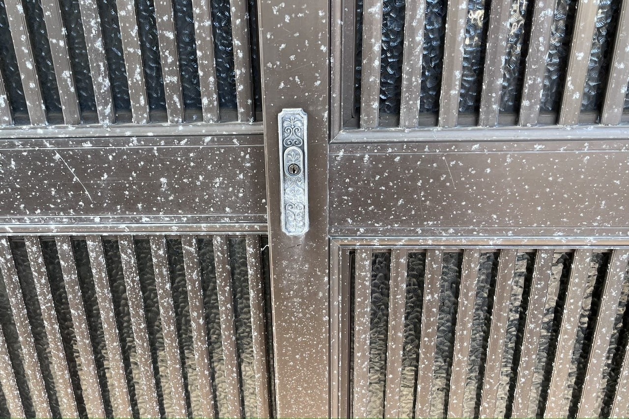 平塚市にて戸建の玄関の鍵交換のご依頼【MIWA】（ディンプルキー）（引き違い錠）