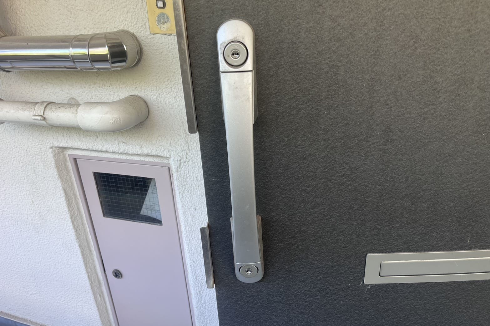 交換前の玄関の鍵【MIWA】（ディンプルキー）（プッシュプル錠）