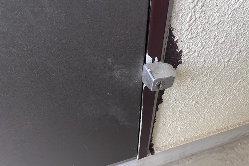 本日は足柄下郡真鶴町にて集合住宅の玄関鍵開錠のご依頼をいただきました！