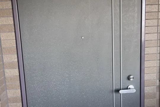 横須賀市にて引き戸の鍵交換を行った事例