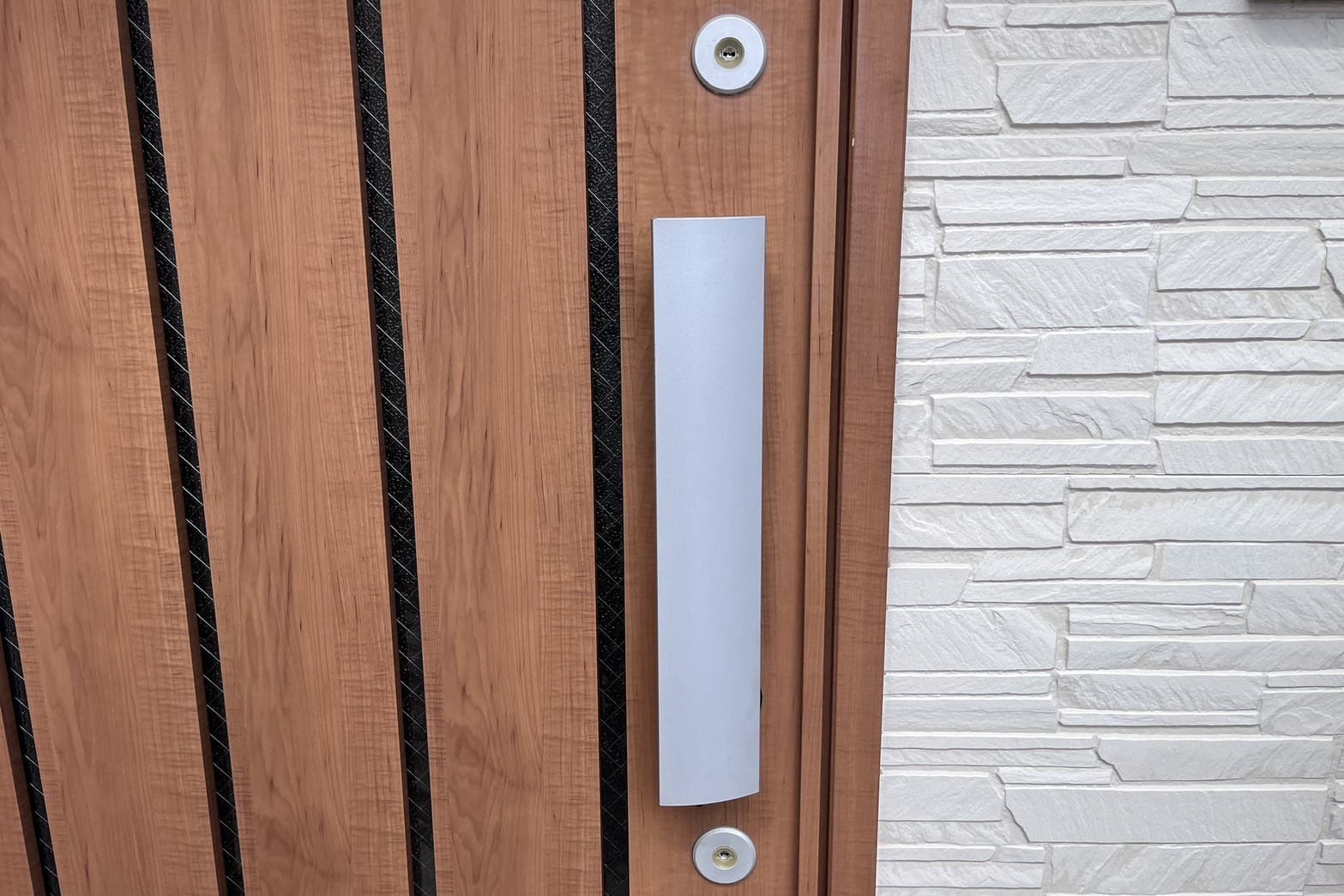 交換前の玄関の鍵【MIWA】（ディンプルキー）（鍵が回しづらい）（鍵紛失）