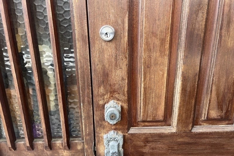 本日は鎌倉市にて戸建の玄関鍵新規取り付けのご依頼をいただきました！