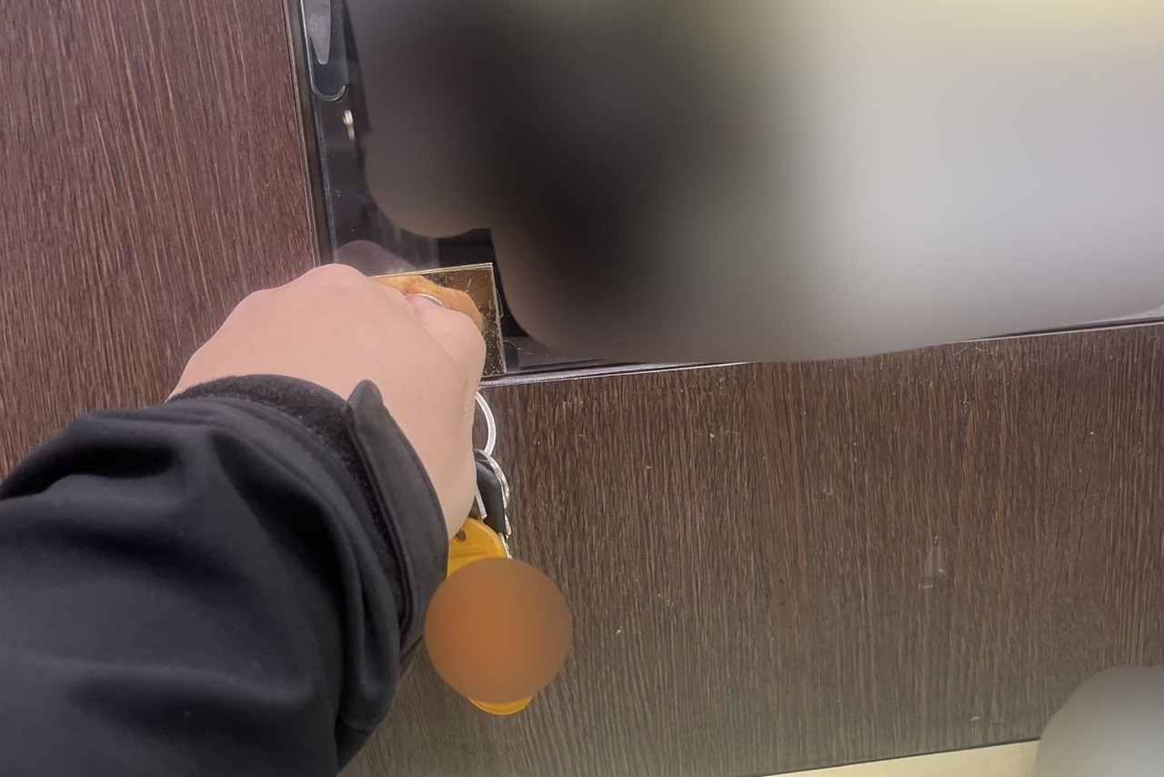 本日は中郡大磯町にてガラスショーケースの鍵開錠のご依頼を頂きました！