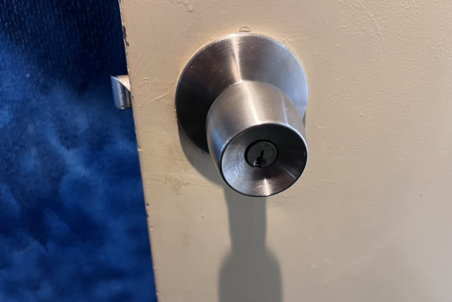 交換前の玄関の鍵【GOAL】（円筒錠）（刻みキー）