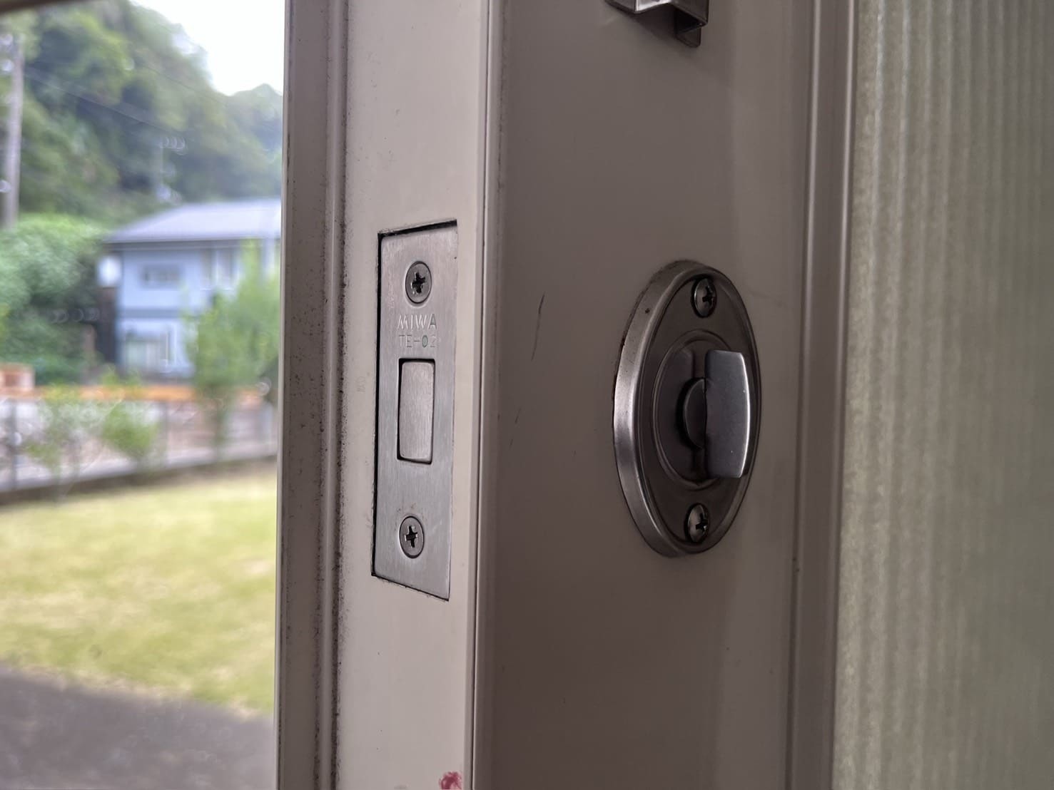 修理後の玄関の鍵（鍵はスムーズに回る様に）