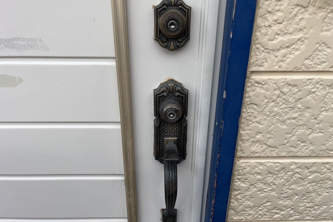 川崎市高津区にて集合住宅の玄関の鍵交換のご依頼【MIWA】（U9シリンダー）