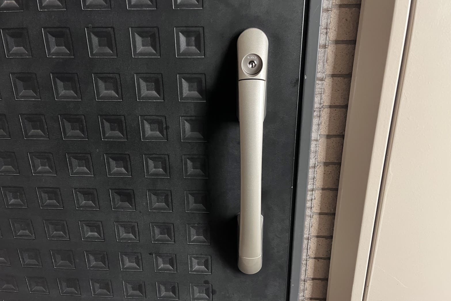dormakabaのKABA ACEに交換