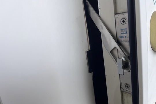 秦野市にて戸建の玄関ドアガードの開錠のご依頼をいただきました！