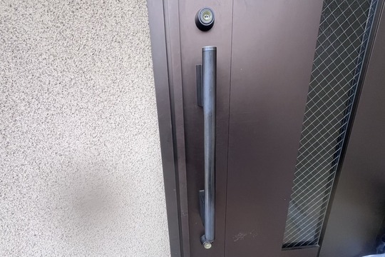 茅ヶ崎市にて戸建の玄関鍵交換のご依頼【MIWA】（ディンプルキー）（コア交換）
