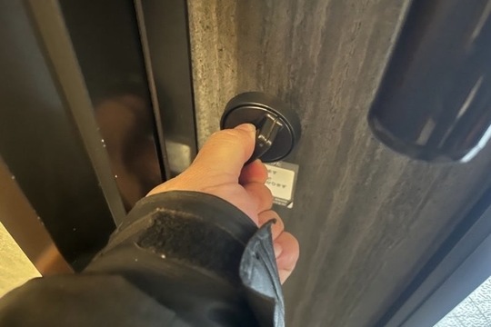 本日は茅ヶ崎市にて室内扉の鍵修理のご依頼をいただきました！