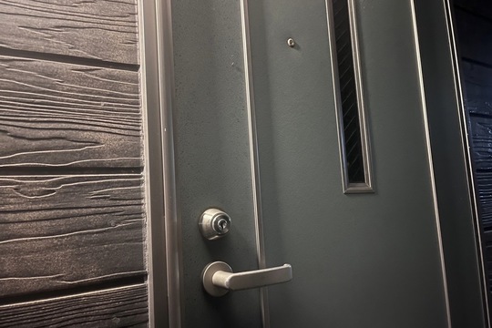 三浦郡葉山町にて集合住宅の玄関鍵開錠のご依頼をいただきました！