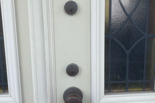 小田原市にて戸建の玄関の鍵新規取付のご依頼【EPIC】（Flassa5D）（電子錠）