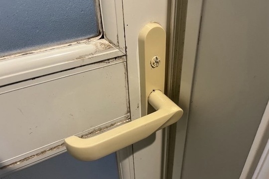 三浦郡葉山町にて戸建の浴室扉鍵開錠のご依頼をいただきました！