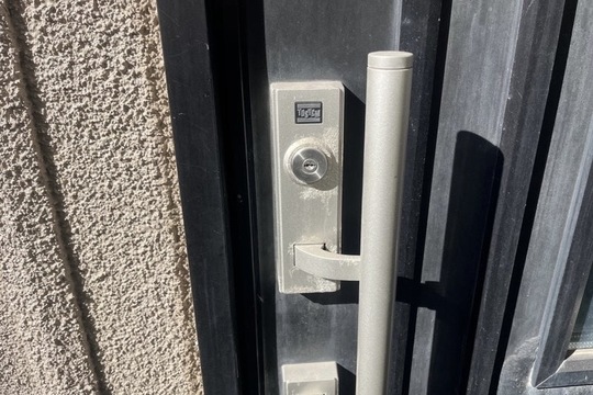 本日は小田原市にて戸建の玄関鍵開錠のご依頼をいただきました！