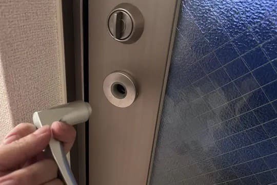 相模原市南区にて室内扉のドアレバー 修理のご依頼