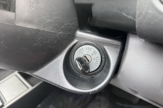 藤沢市にて自動車の鍵抜きのご依頼（違う鍵の差し込み）（鍵が抜けない）（鍵抜き）