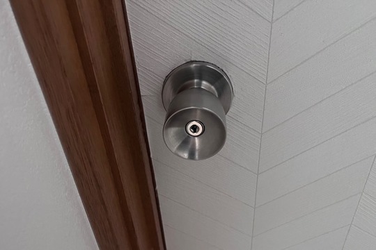 中郡二宮町にてゲストハウスの室内扉の鍵解錠のご依頼（円筒錠）（ディスクシリンダー）（ピッキング解錠）