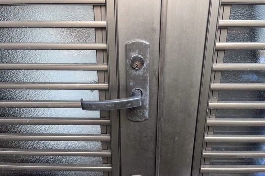 足柄下郡湯河原町にて戸建の勝手口の鍵修理のご依頼