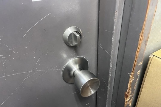 本日は足柄上郡山北町にて店舗の勝手口鍵開錠のご依頼をいただきました！