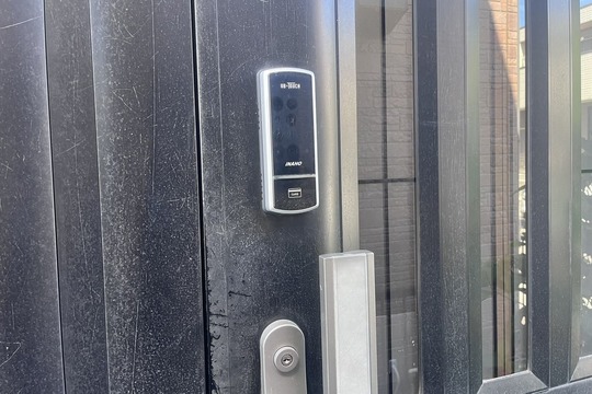 厚木市にて玄関の鍵（電子錠）新規取付のご依頼【MACS】（電子錠）