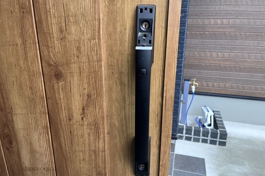 小田原市にて戸建の玄関の鍵交換のご依頼【ALPHA】（ディンプルキー）