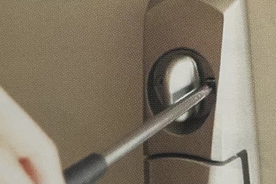 プッシュプルハンドルを取り外す