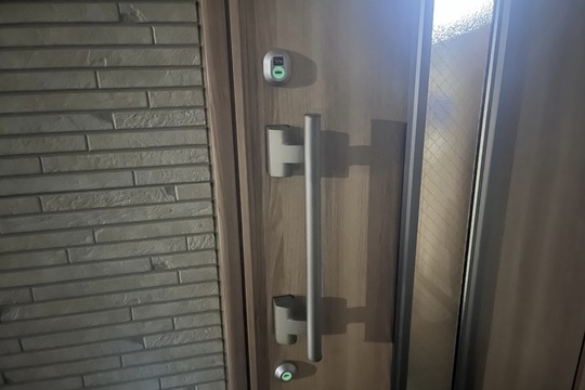 本日は高座郡寒川町にて戸建の玄関鍵開錠のご依頼をいただきました！