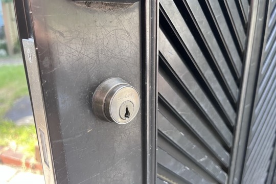 中郡大磯町にて門扉の鍵交換のご依頼【GOAL】（刻みキー）