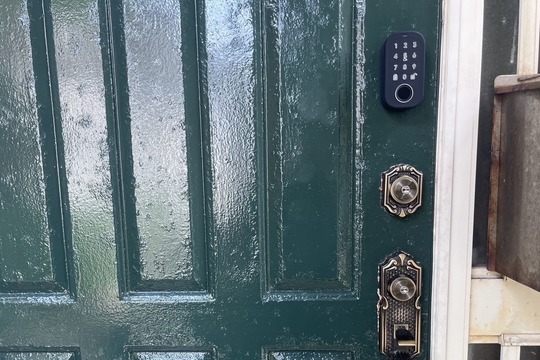 三浦市にて玄関インターフォン新規取付のご依頼（ワイヤレスインターフォン）