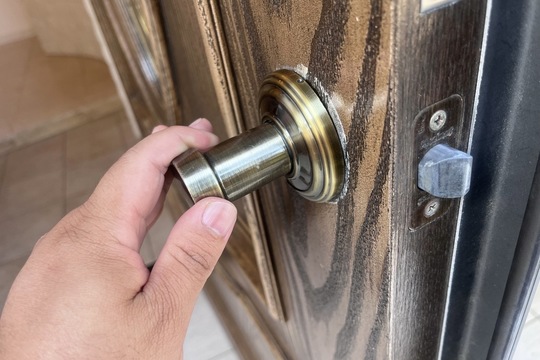 厚木市にて戸建の玄関の鍵修理のご依頼をいただきました！