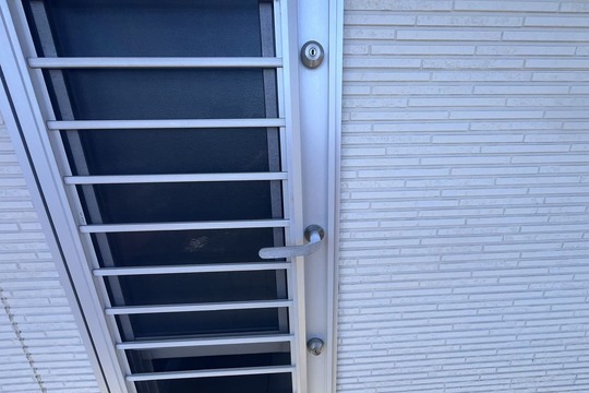 中郡二宮町にて戸建の勝手口の鍵交換のご依頼（鍵穴塞ぎ）