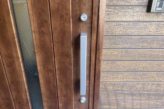 本日のご依頼は中郡二宮町にて戸建の玄関鍵交換になります！