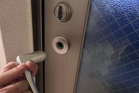 相模原市南区にて室内扉のドアレバー修理のご依頼（ドアレバーの付け直し）