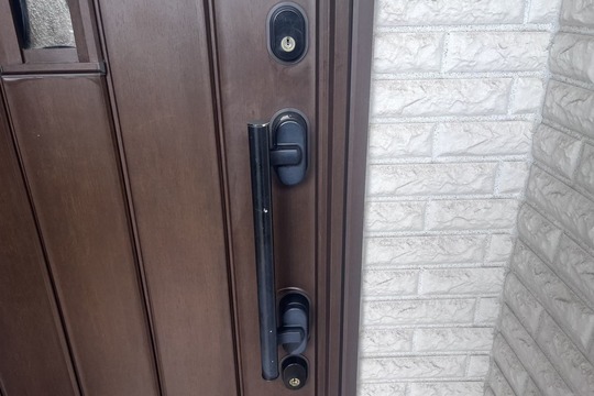 三浦郡葉山町にて戸建の玄関の鍵交換のご依頼【dormakaba】（ディンプルキー）（タマゴ型）