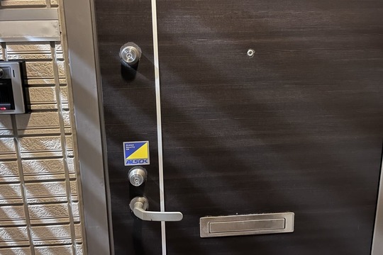 藤沢市にて集合住宅の玄関の鍵解錠のご依頼（特殊解錠）